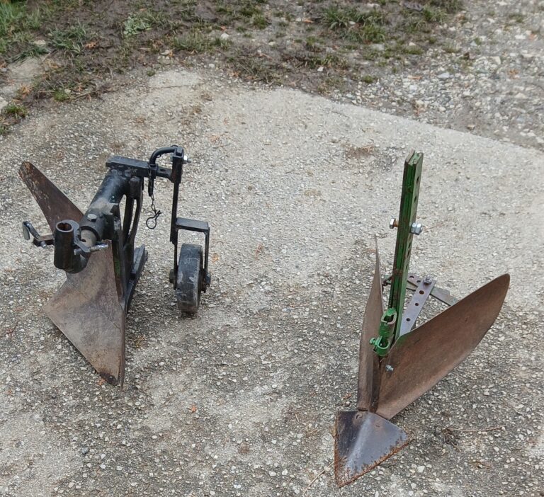 Plug za motokultivator