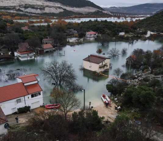 Ministrica Vučković u posjetu poplavama pogođenim vrgoračkim područjima Ministrica Vučković u posjetu poplavama pogođenim vrgoračkim područjima