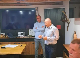 udruga uzgajivača crne slavonske pasmine svinja crna slavonska svinja