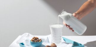 Kako možete sami pripremiti acidofilno mlijeko?