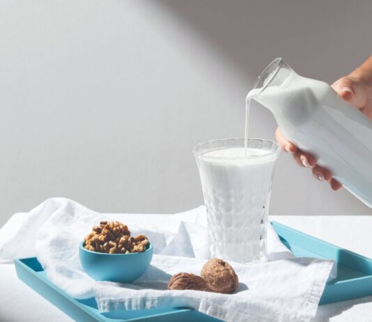 Kako možete sami pripremiti acidofilno mlijeko?