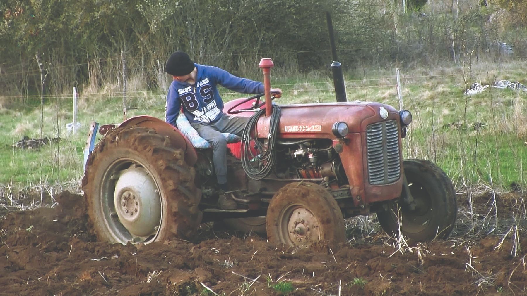 Trebaju li hrvatski poljoprivrednici ovakve traktore na njivama?