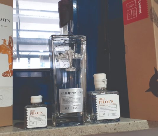 Najbolji svjetski gin poizvodi se u Hrvatskoj najbolji svjetski gin old pilots