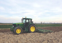 Zatvaranje zimske brazde klinastim branama